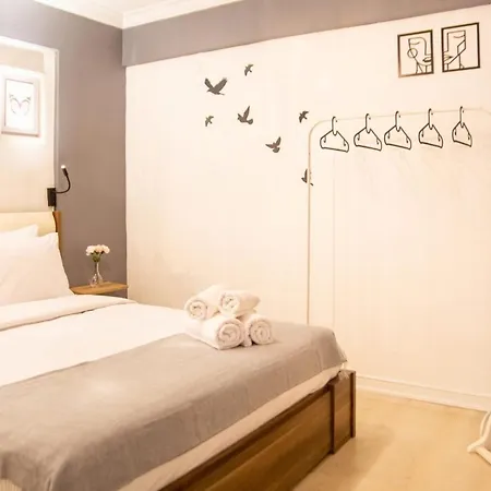 Amazing Flat Near The Coast With A Delightful Shared Terrace Close To Public Transportation In Karsiyaka * Izmir